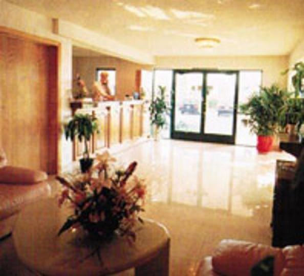Downey Inn Luxury Suites Exterior photo